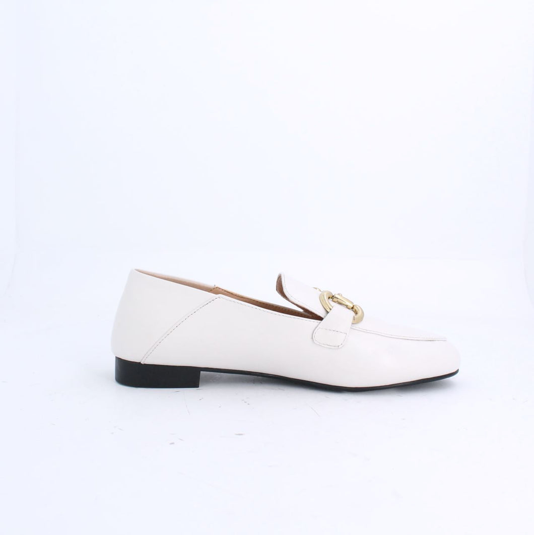 AZEA LOAFERS - WHITE